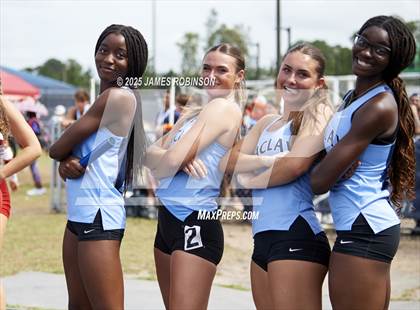 Thumbnail 2 in FHSAA 1A & 3A Finals (4 x 400 Meter) photogallery.