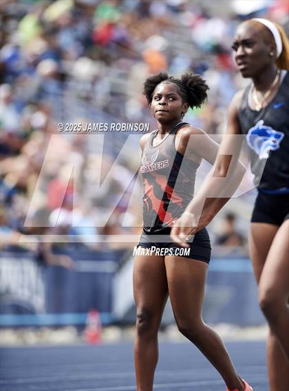 Thumbnail 1 in FHSAA 1A & 3A Finals (4 x 400 Meter) photogallery.