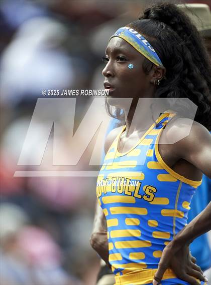 Thumbnail 2 in FHSAA 1A & 3A Finals (4 x 400 Meter) photogallery.