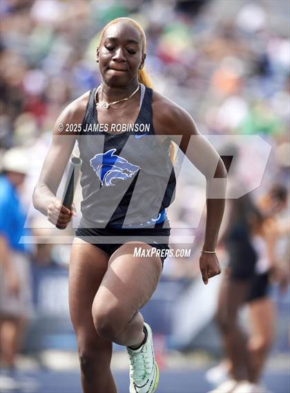 Thumbnail 1 in FHSAA 1A & 3A Finals (4 x 400 Meter) photogallery.