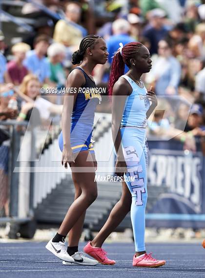 Thumbnail 2 in FHSAA 1A & 3A Finals (4 x 400 Meter) photogallery.