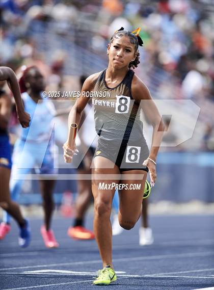 Thumbnail 2 in FHSAA 1A & 3A Finals (4 x 400 Meter) photogallery.