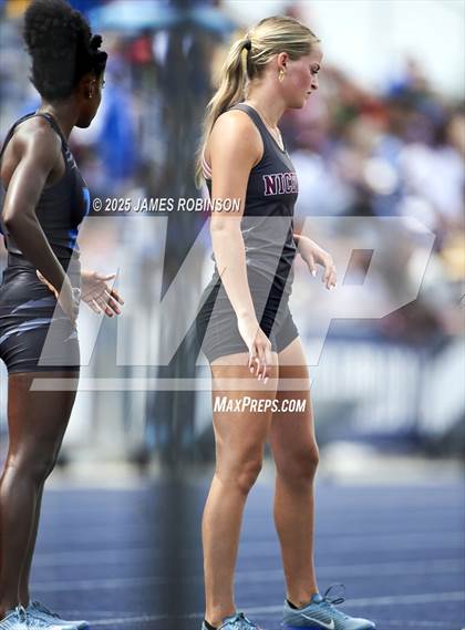 Thumbnail 3 in FHSAA 1A & 3A Finals (4 x 400 Meter) photogallery.