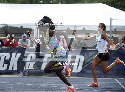 Thumbnail 1 in FHSAA 1A & 3A Finals (4 x 400 Meter) photogallery.