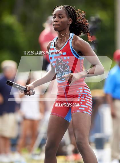 Thumbnail 2 in FHSAA 1A & 3A Finals (4 x 400 Meter) photogallery.
