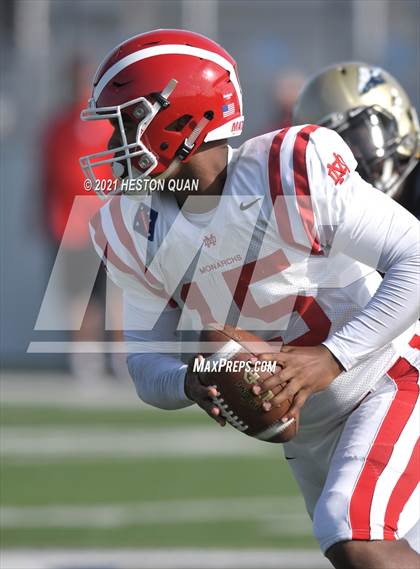 Thumbnail 3 in JV: Mater Dei @ St. John Bosco photogallery.