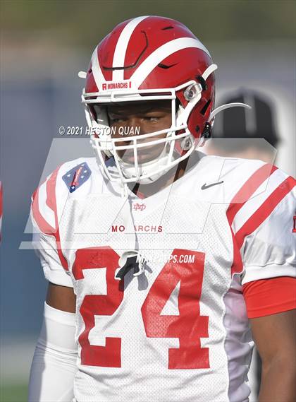 Thumbnail 3 in JV: Mater Dei @ St. John Bosco photogallery.