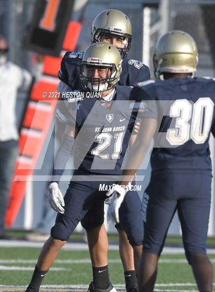 Thumbnail 3 in JV: Mater Dei @ St. John Bosco photogallery.