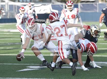Thumbnail 3 in JV: Mater Dei @ St. John Bosco photogallery.