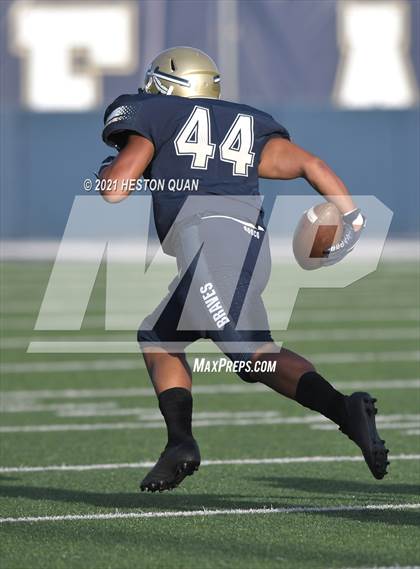 Thumbnail 3 in JV: Mater Dei @ St. John Bosco photogallery.