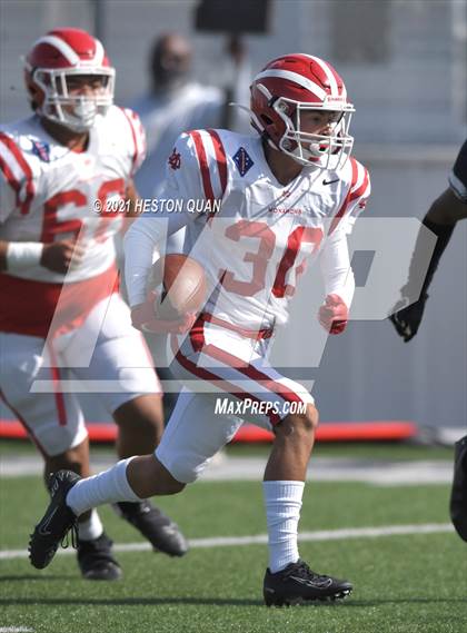 Thumbnail 3 in JV: Mater Dei @ St. John Bosco photogallery.