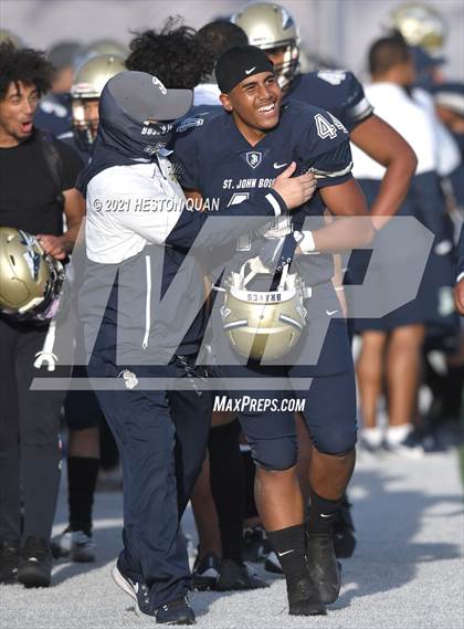 Thumbnail 3 in JV: Mater Dei @ St. John Bosco photogallery.