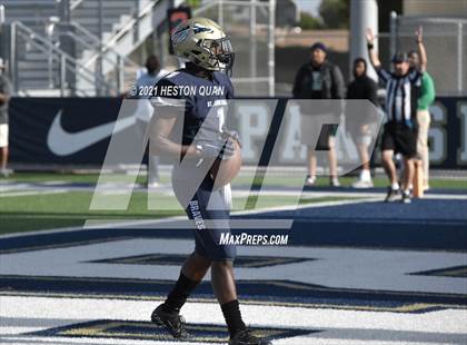 Thumbnail 3 in JV: Mater Dei @ St. John Bosco photogallery.