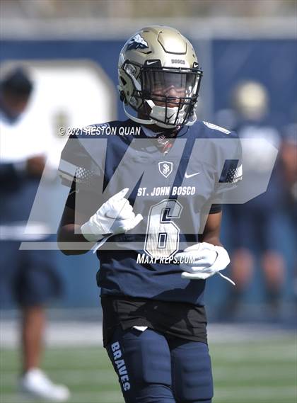 Thumbnail 3 in JV: Mater Dei @ St. John Bosco photogallery.