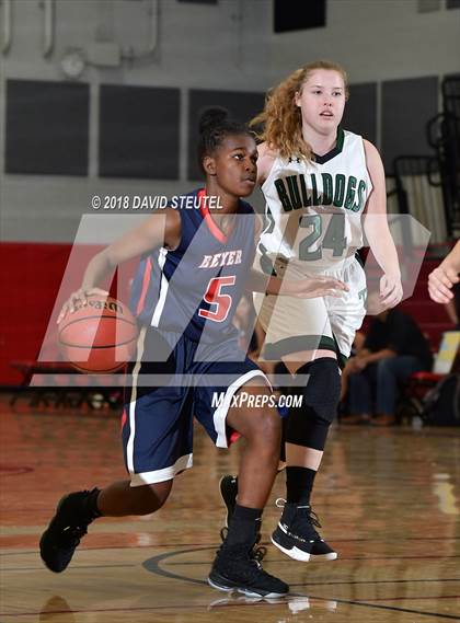 Thumbnail 3 in Beyer vs. Tracy (Trojan Clash) photogallery.