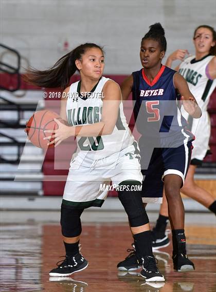 Thumbnail 3 in Beyer vs. Tracy (Trojan Clash) photogallery.