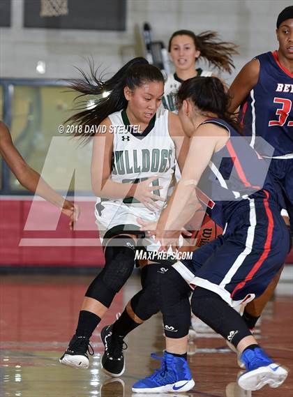 Thumbnail 2 in Beyer vs. Tracy (Trojan Clash) photogallery.