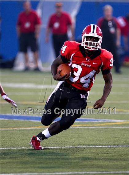 Thumbnail 2 in Wayne vs. Archbishop Moeller (Skyline Crosstown Showdown) photogallery.