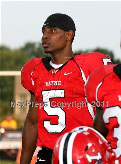 Thumbnail 2 in Wayne vs. Archbishop Moeller (Skyline Crosstown Showdown) photogallery.