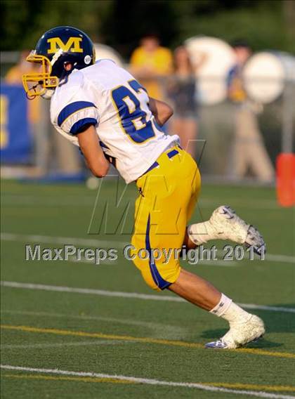 Thumbnail 3 in Wayne vs. Archbishop Moeller (Skyline Crosstown Showdown) photogallery.