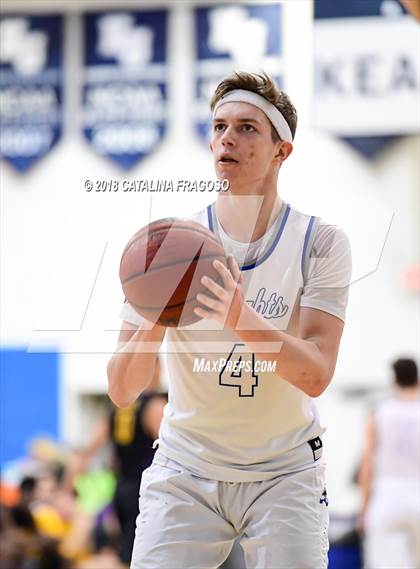 Thumbnail 2 in Montverde Academy vs. Gill St. Bernard's (Metro Classic) photogallery.