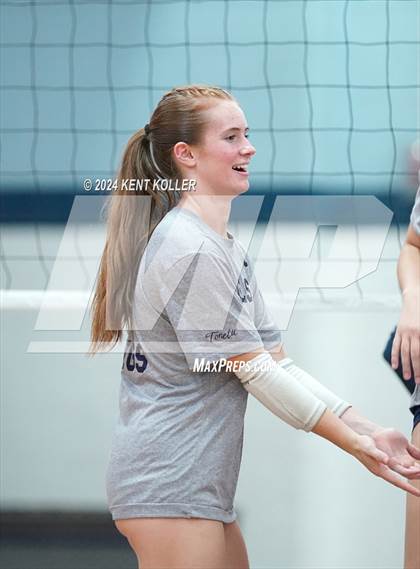 Thumbnail 2 in Chelsea vs. Durand (Our Lady Of The Lakes Invite) photogallery.