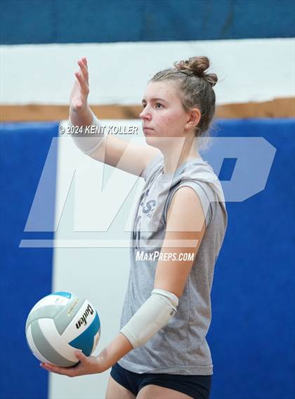 Thumbnail 3 in Chelsea vs. Durand (Our Lady Of The Lakes Invite) photogallery.