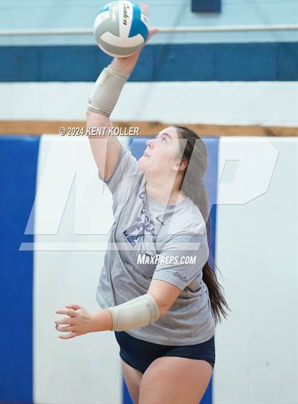 Thumbnail 1 in Chelsea vs. Durand (Our Lady Of The Lakes Invite) photogallery.
