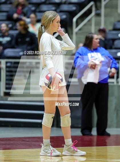Thumbnail 2 in Crawford vs. Iola (UIL 2A Volleyball Final) photogallery.