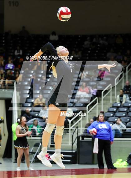 Thumbnail 3 in Crawford vs. Iola (UIL 2A Volleyball Final) photogallery.