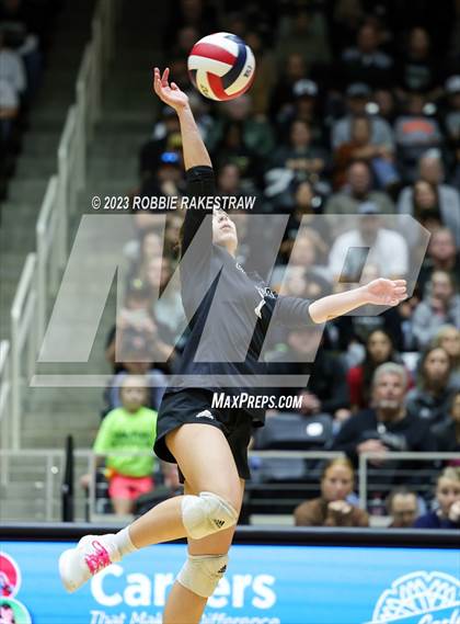 Thumbnail 1 in Crawford vs. Iola (UIL 2A Volleyball Final) photogallery.