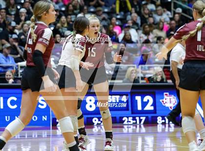 Thumbnail 1 in Crawford vs. Iola (UIL 2A Volleyball Final) photogallery.