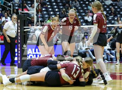 Thumbnail 1 in Crawford vs. Iola (UIL 2A Volleyball Final) photogallery.