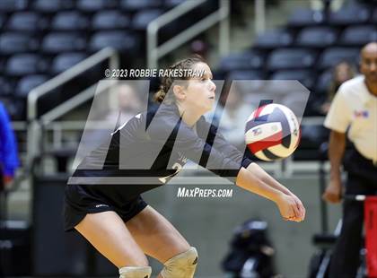 Thumbnail 1 in Crawford vs. Iola (UIL 2A Volleyball Final) photogallery.