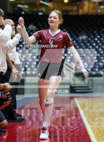 Thumbnail 1 in Crawford vs. Iola (UIL 2A Volleyball Final) photogallery.