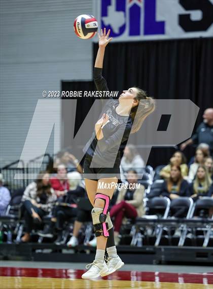 Thumbnail 3 in Crawford vs. Iola (UIL 2A Volleyball Final) photogallery.