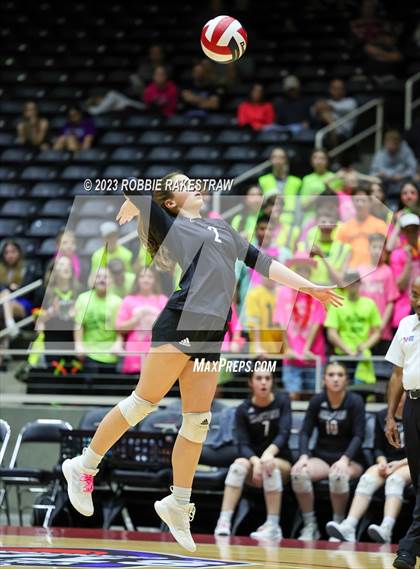 Thumbnail 2 in Crawford vs. Iola (UIL 2A Volleyball Final) photogallery.