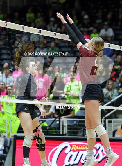 Thumbnail 3 in Crawford vs. Iola (UIL 2A Volleyball Final) photogallery.