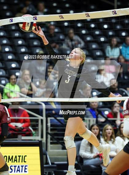 Thumbnail 1 in Crawford vs. Iola (UIL 2A Volleyball Final) photogallery.