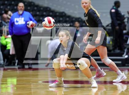 Thumbnail 1 in Crawford vs. Iola (UIL 2A Volleyball Final) photogallery.