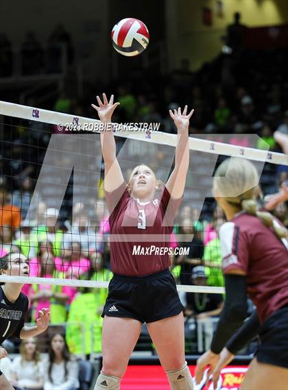 Thumbnail 2 in Crawford vs. Iola (UIL 2A Volleyball Final) photogallery.