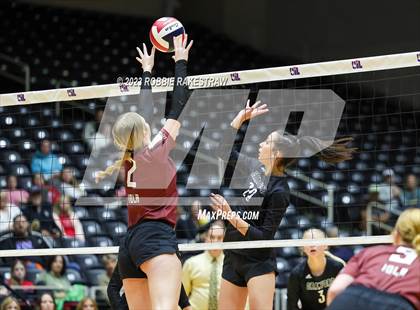 Thumbnail 2 in Crawford vs. Iola (UIL 2A Volleyball Final) photogallery.