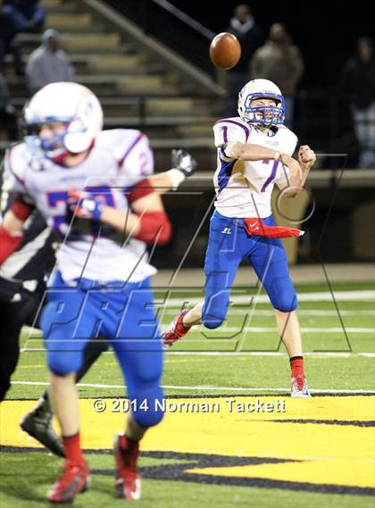 Thumbnail 3 in Hanover vs. Central Plains (KSHSAA 8M Div I Final) photogallery.