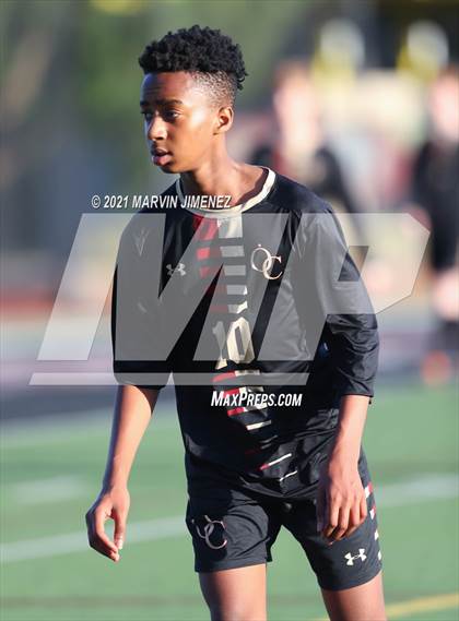 Thumbnail 2 in Oaks Christian vs Agoura photogallery.