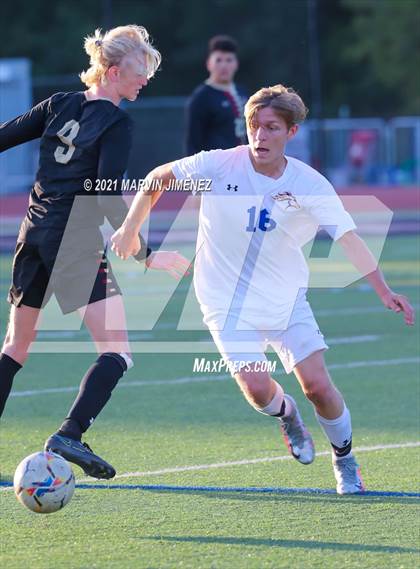 Thumbnail 2 in Oaks Christian vs Agoura photogallery.