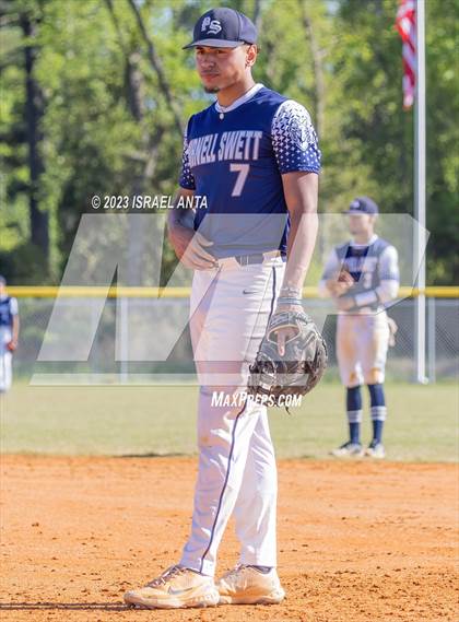 Thumbnail 2 in Purnell Swett vs. Fairmont (Robeson County Slugfest) photogallery.