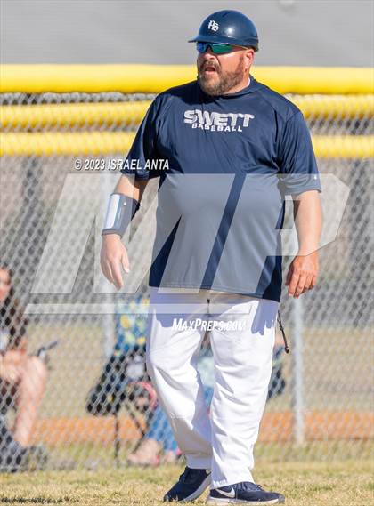 Thumbnail 3 in Purnell Swett vs. Fairmont (Robeson County Slugfest) photogallery.
