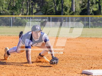 Thumbnail 2 in Purnell Swett vs. Fairmont (Robeson County Slugfest) photogallery.
