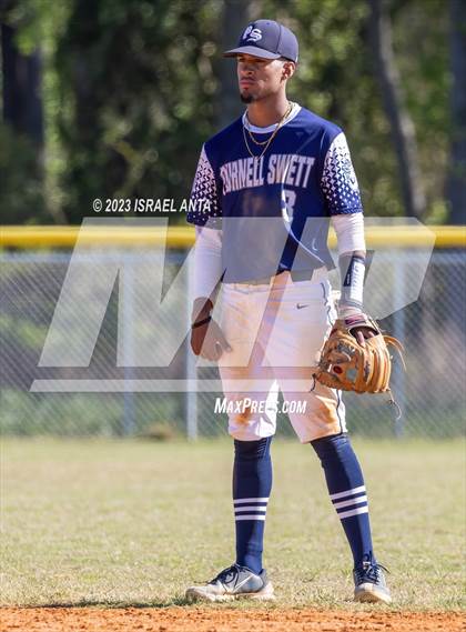Thumbnail 2 in Purnell Swett vs. Fairmont (Robeson County Slugfest) photogallery.
