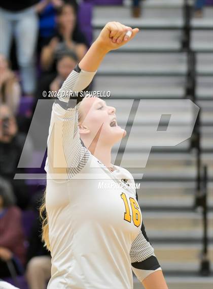 Thumbnail 1 in Arizona Lutheran Academy vs Phoenix Country Day (AIA 2A Division Semifinal)  photogallery.